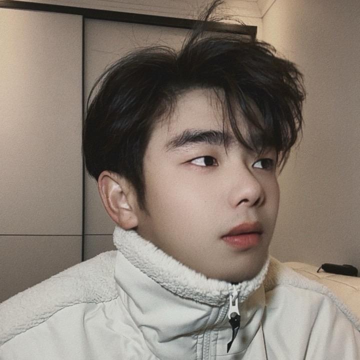 布洛芬胶囊💊。