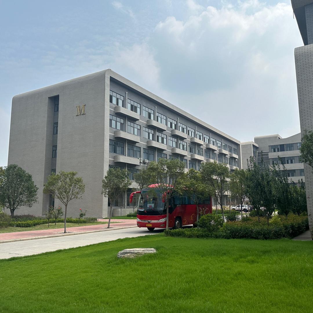 深圳英才工厂