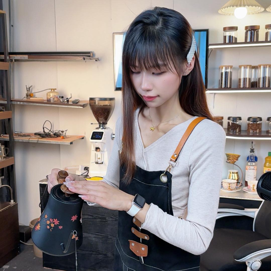 咖啡怪小羽～杯中雀