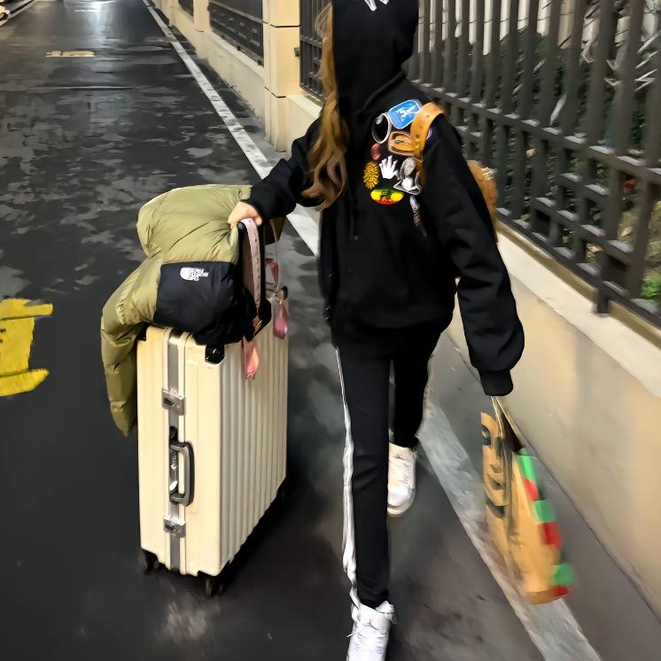 冲锋的战士
