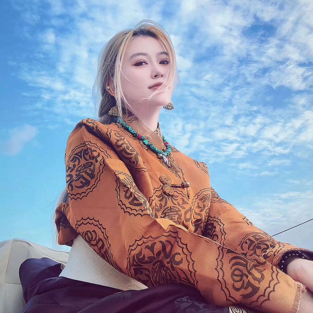 ᖭི༏ᖫྀ.c⃨i⃨y⃨ong