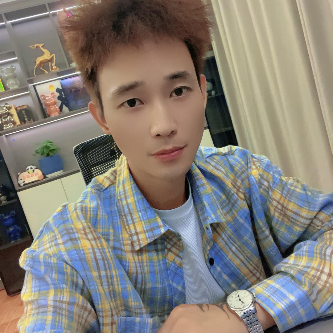 简簞🔥（娱乐）
