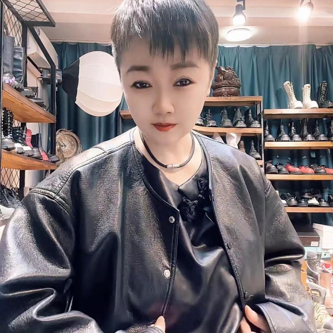 羊咩咩鞋服店