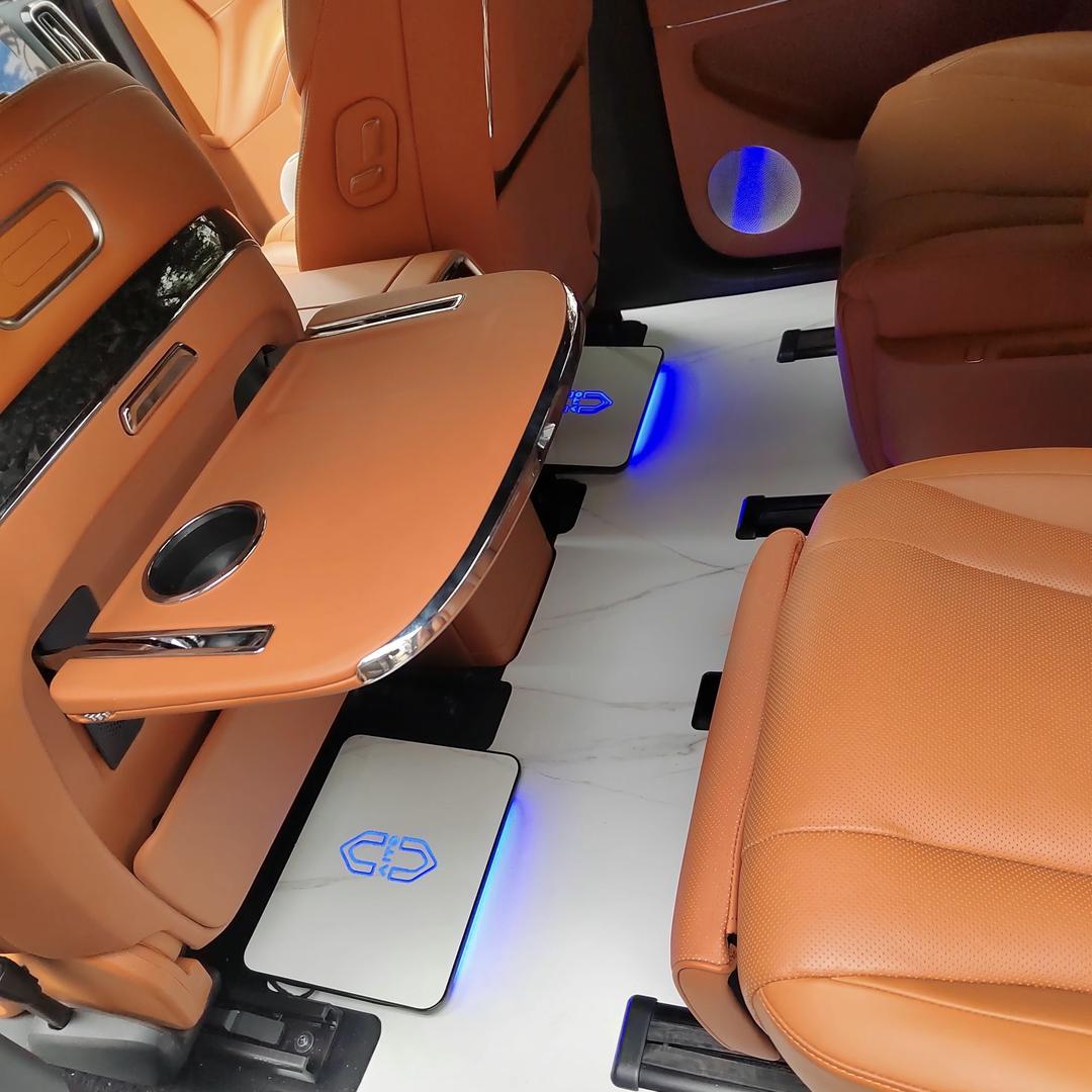 ONE界车品(小桌板 铝地板)