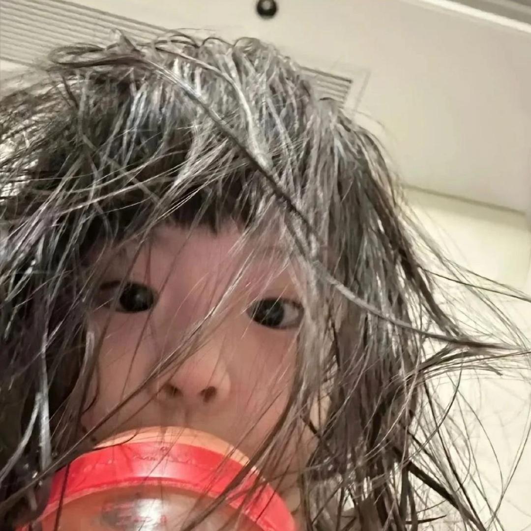 靠脸吃饭差点饿死