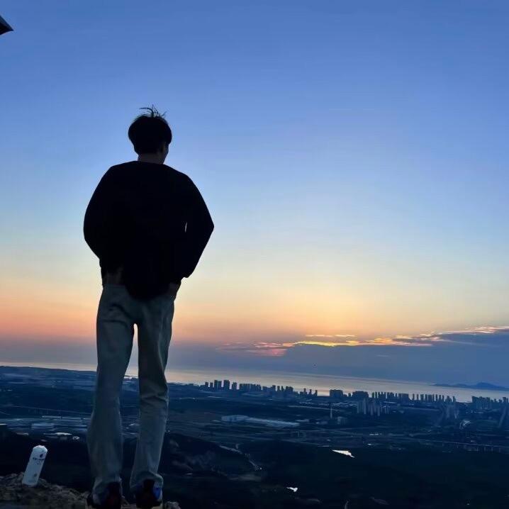 大河弯弯向东刘