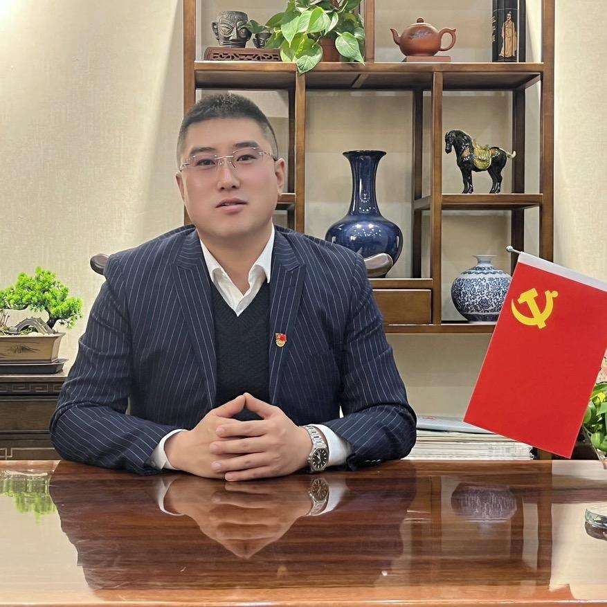 职业教育中专学校——雷校长