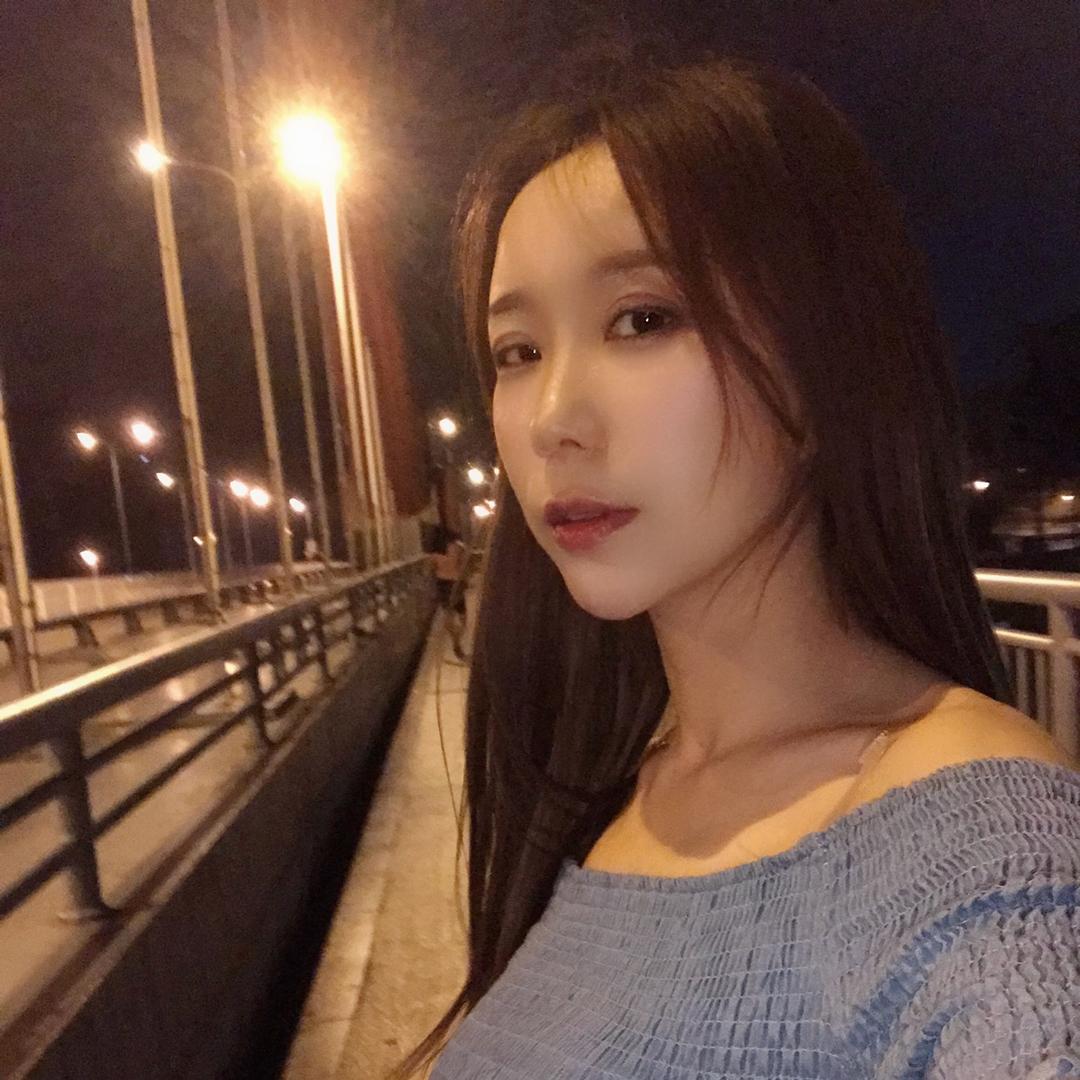 张欣欣《爱笑的女孩》
