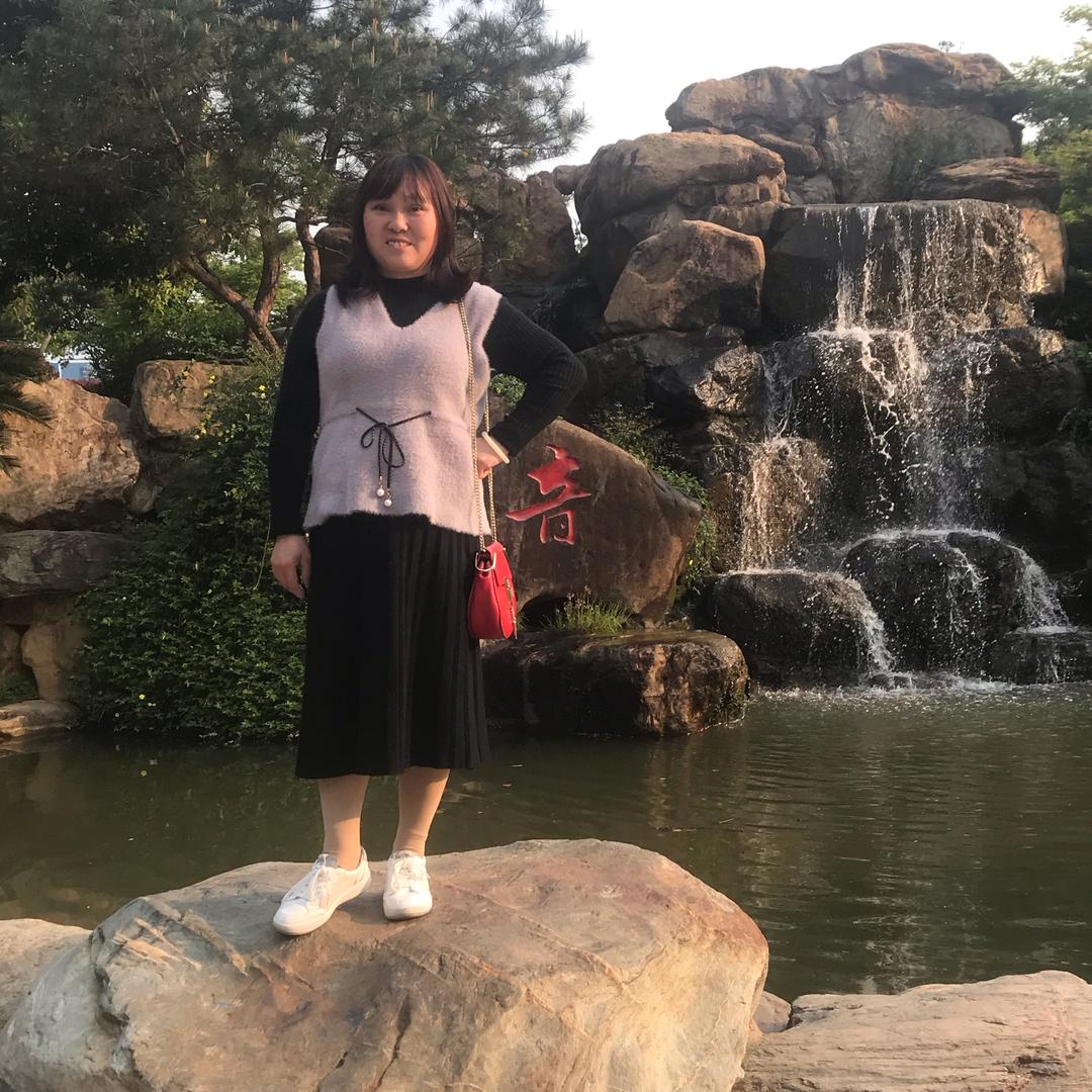 池晓琼