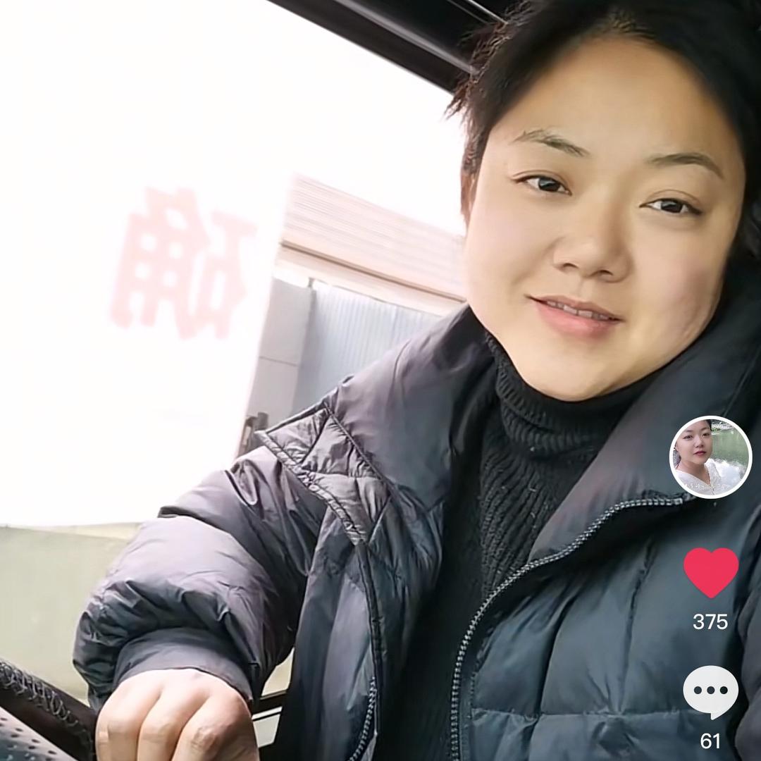 周大姐半挂女司机