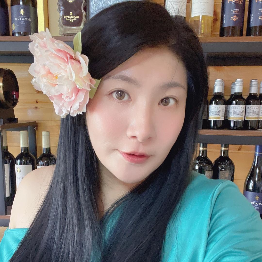 红酒🍷林林
