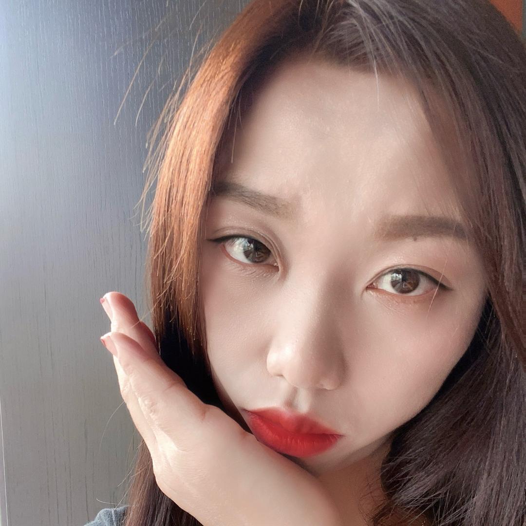 _文倩..