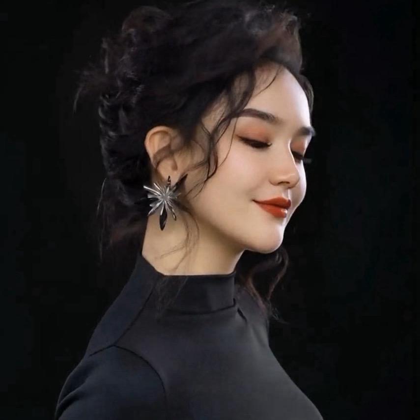 麦尔维服装店