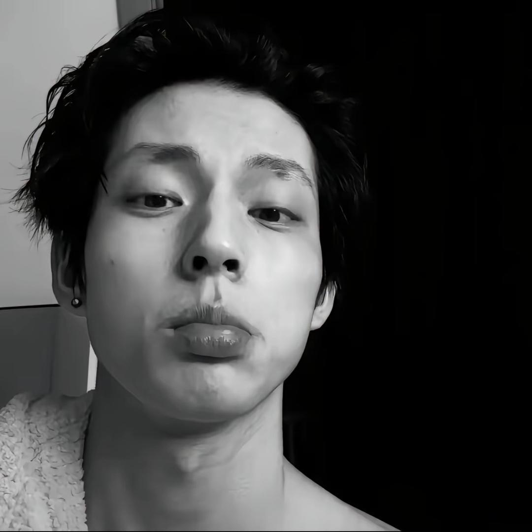 泪三斤.