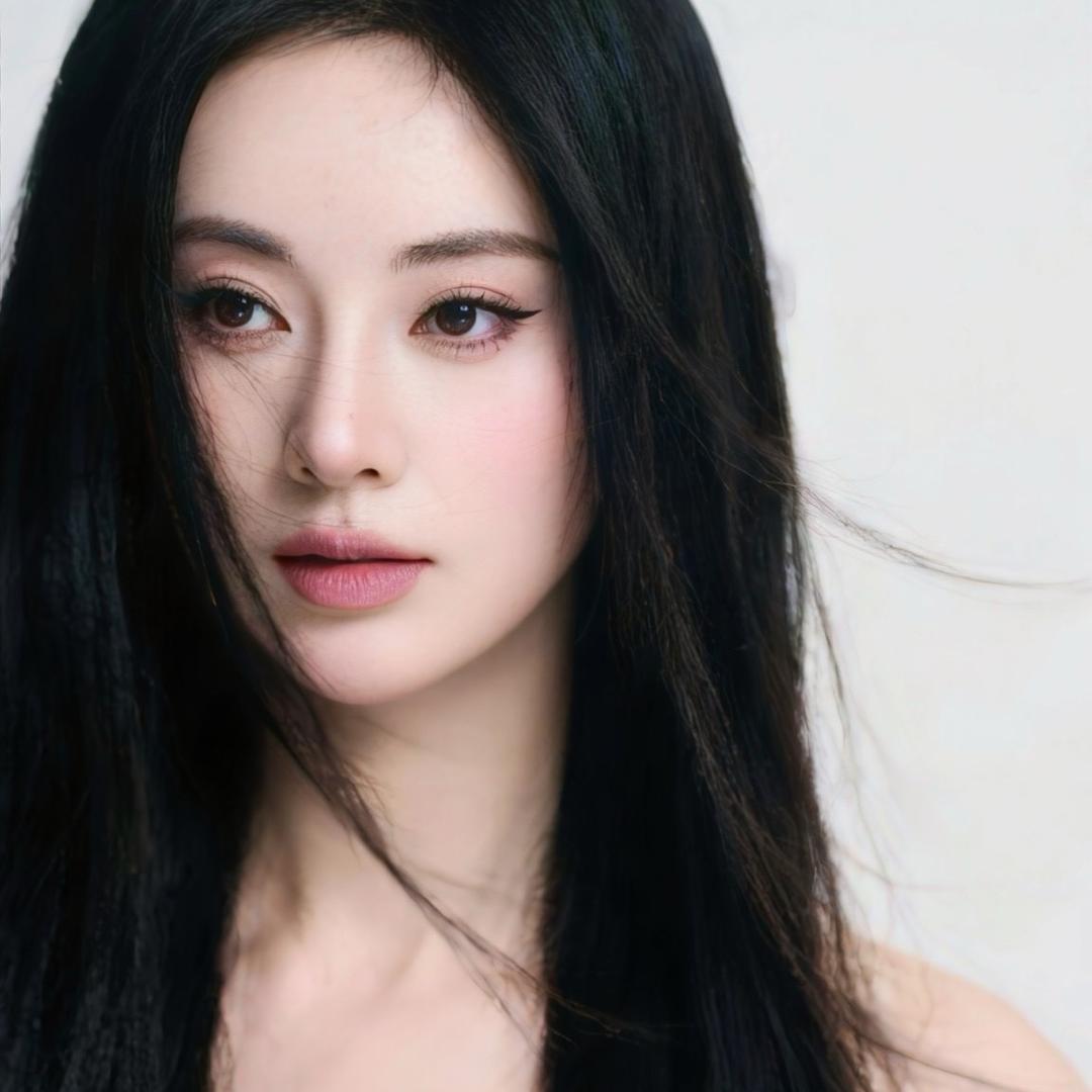 小羊LEONA