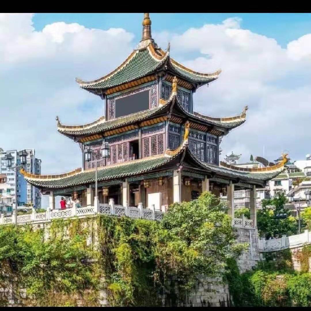 今天更辉煌