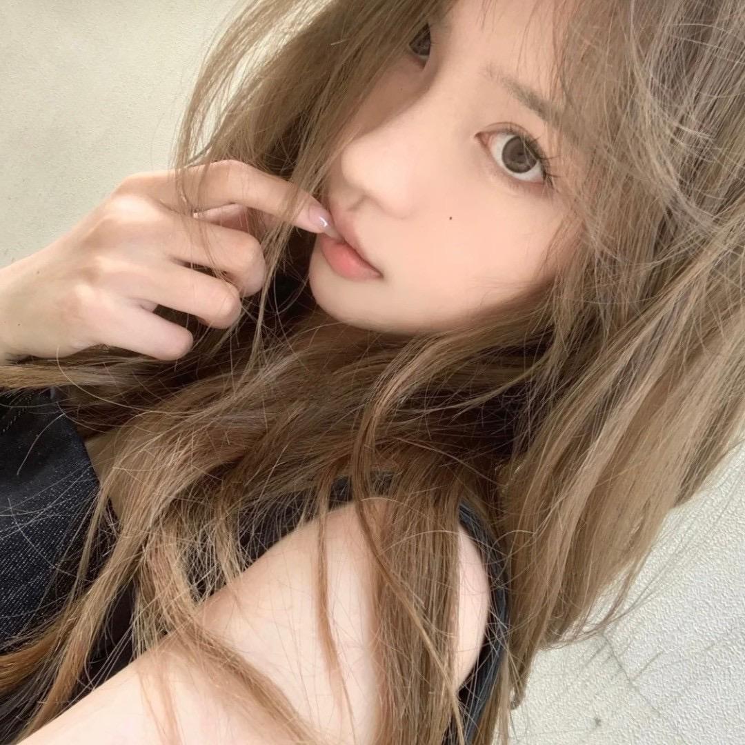 我又不亲你