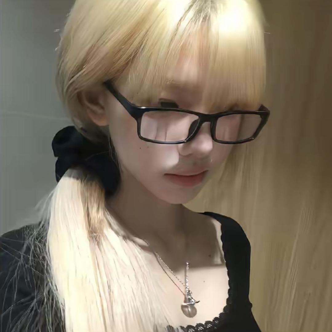 闪亮的脚趾