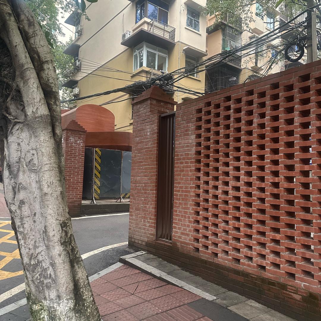 龙行天下