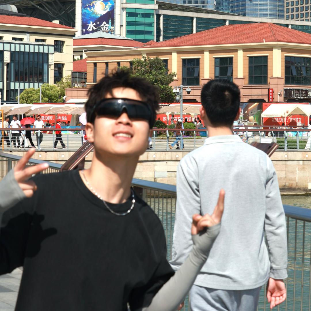 这是我的雪糕不准动