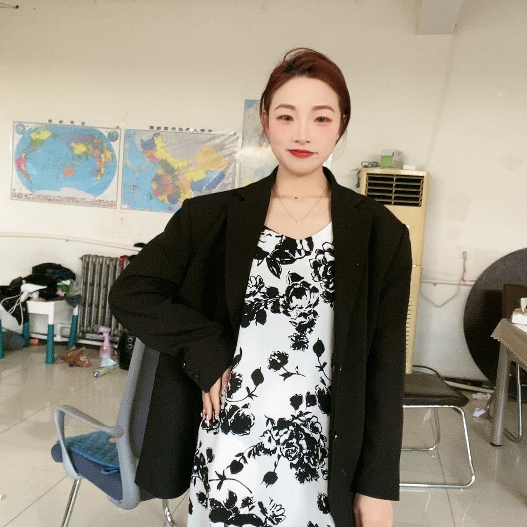 可可儿服装搭配
