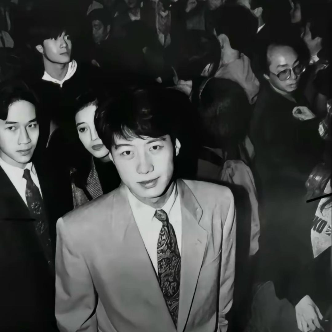 简单美.石膏线条厂