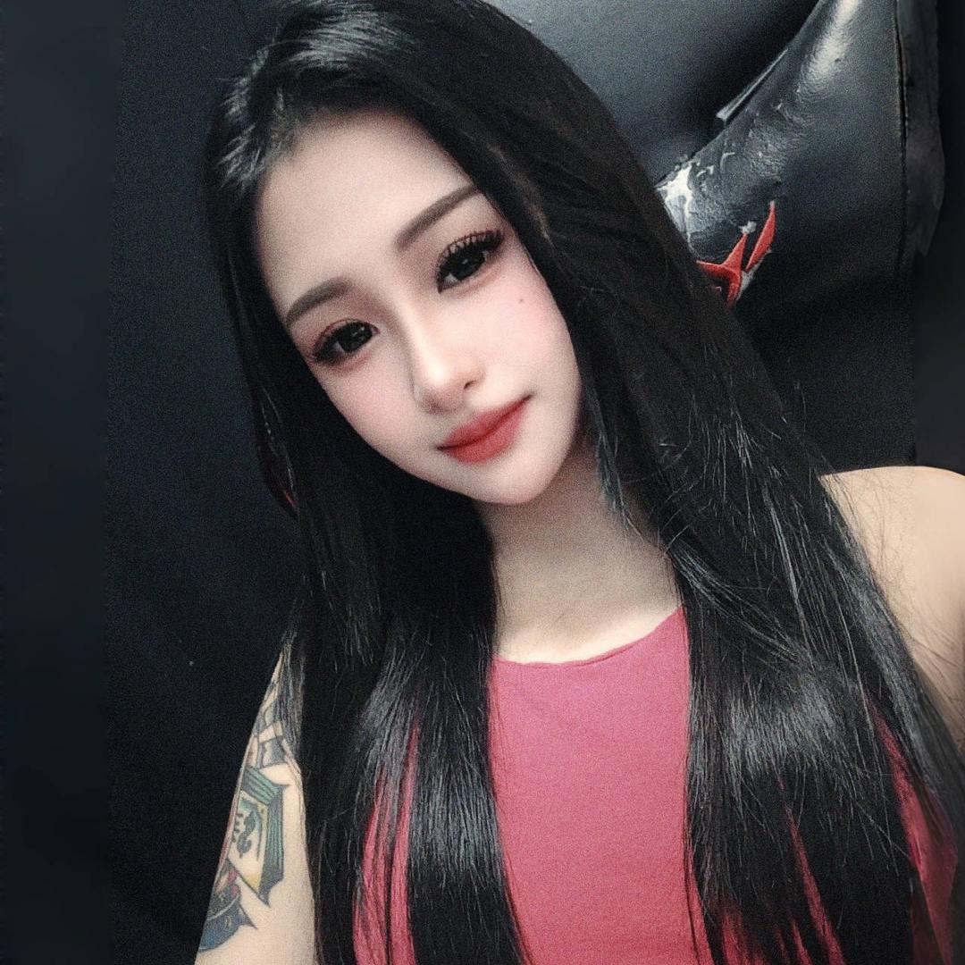 草莓是草没味🍓