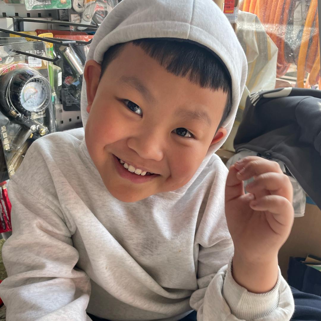 李缓缓很慢
