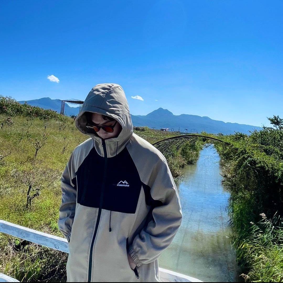 绍兴氛围感卷毛大神曹前  M2
