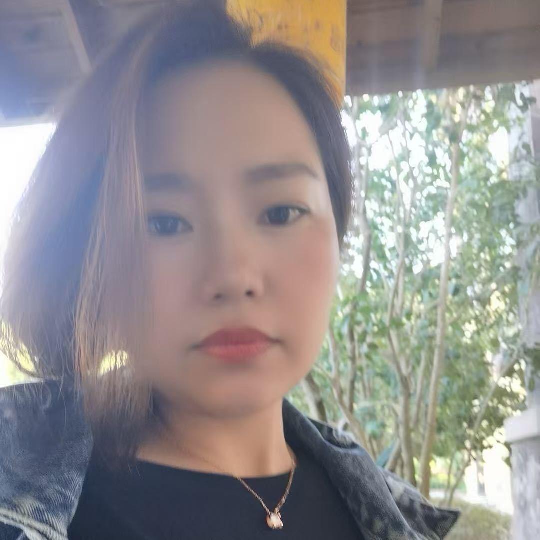 深圳南油森谷服饰