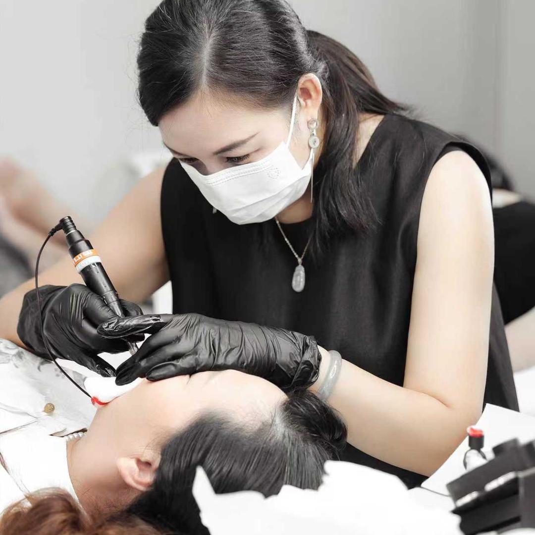 名绣（半永久定妆美学）WX8987777