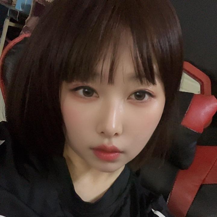 开心的金钱宝宝珊珊