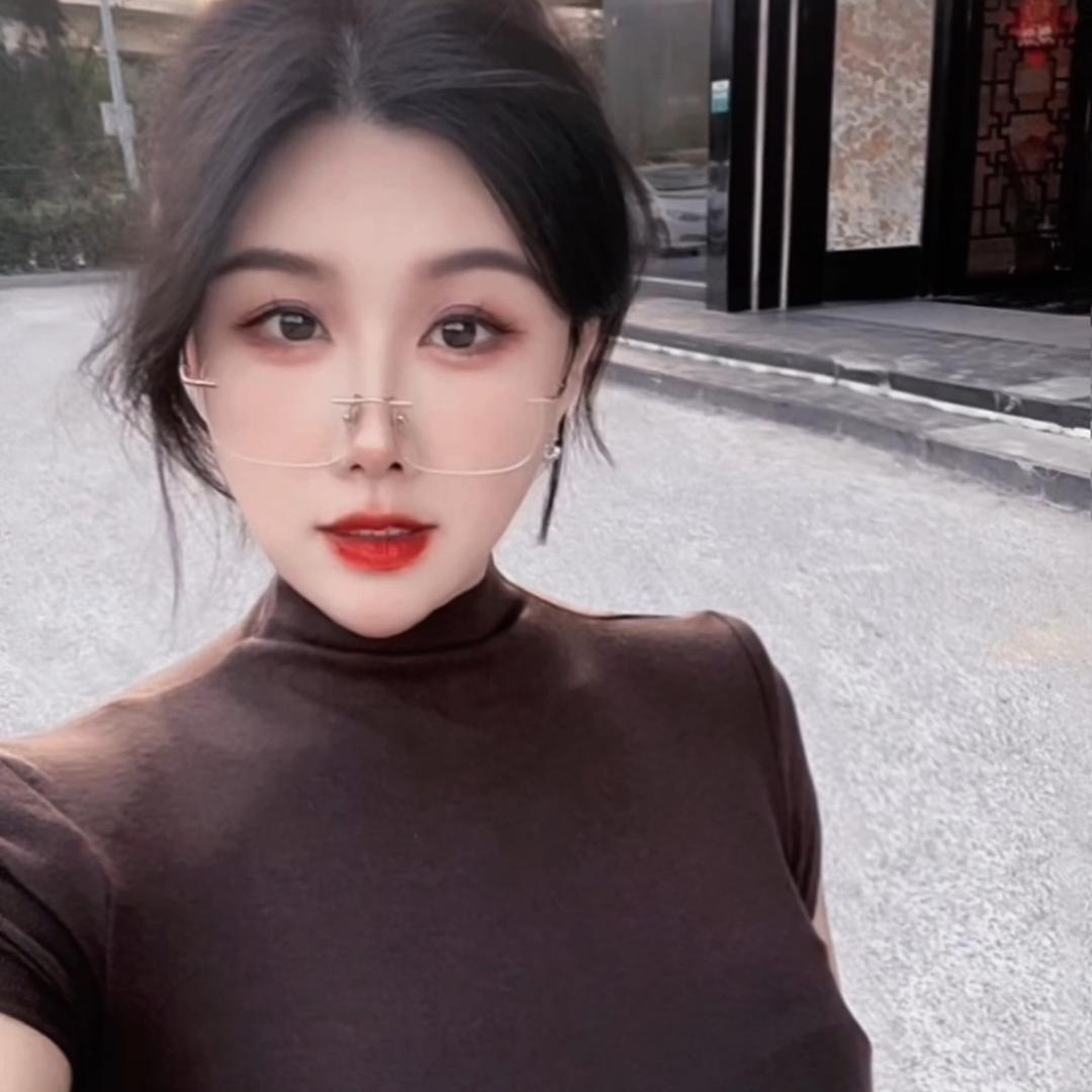 丹总（茶酒老板娘）
