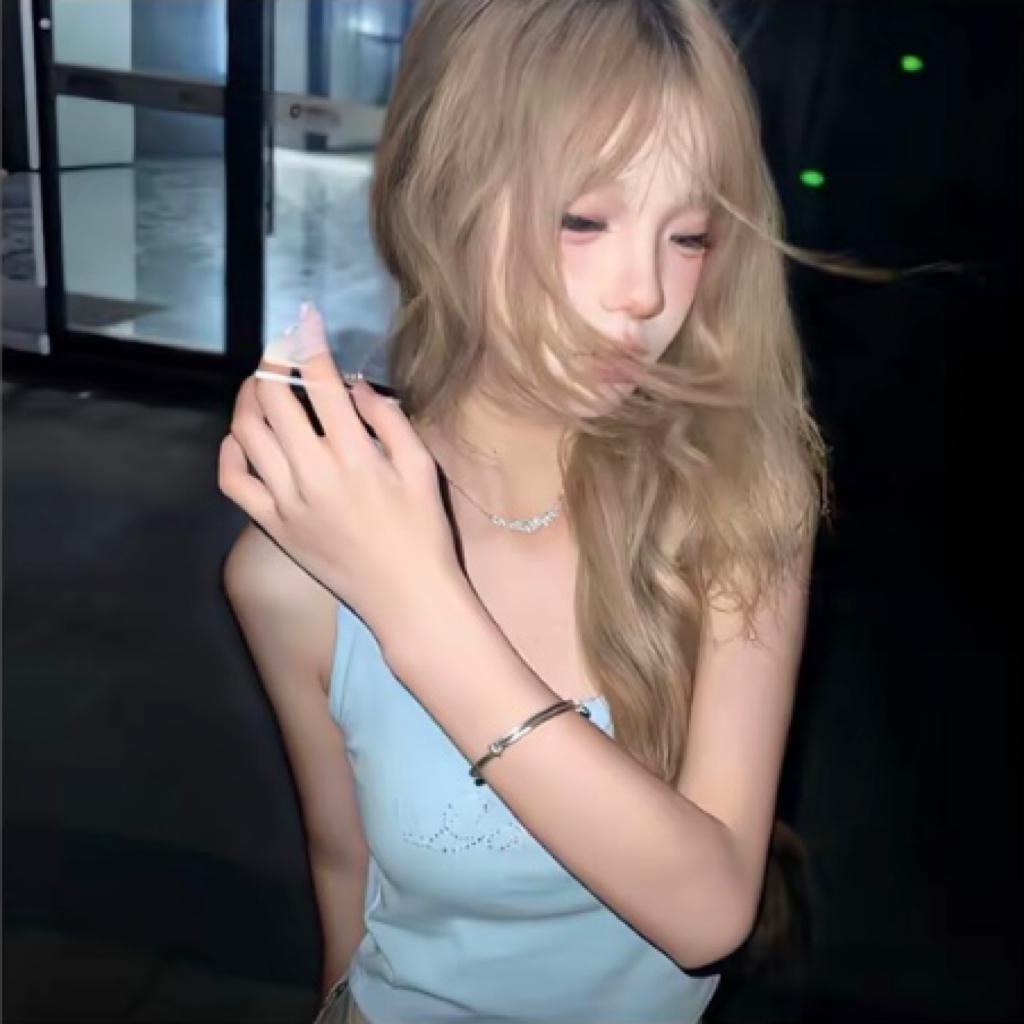 Jiayi.