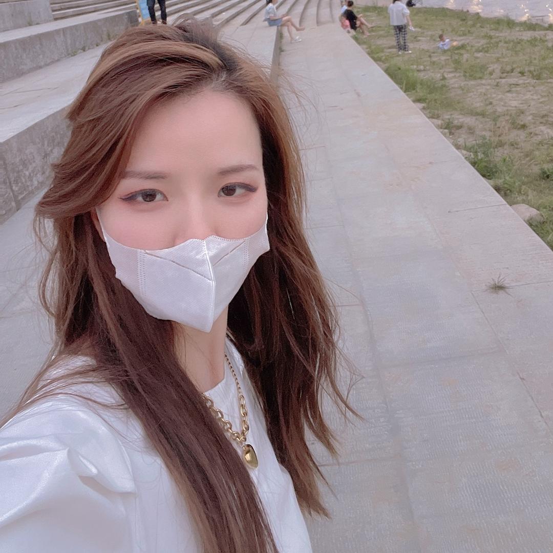 武汉品牌 久莫王妃1店(姐姐)