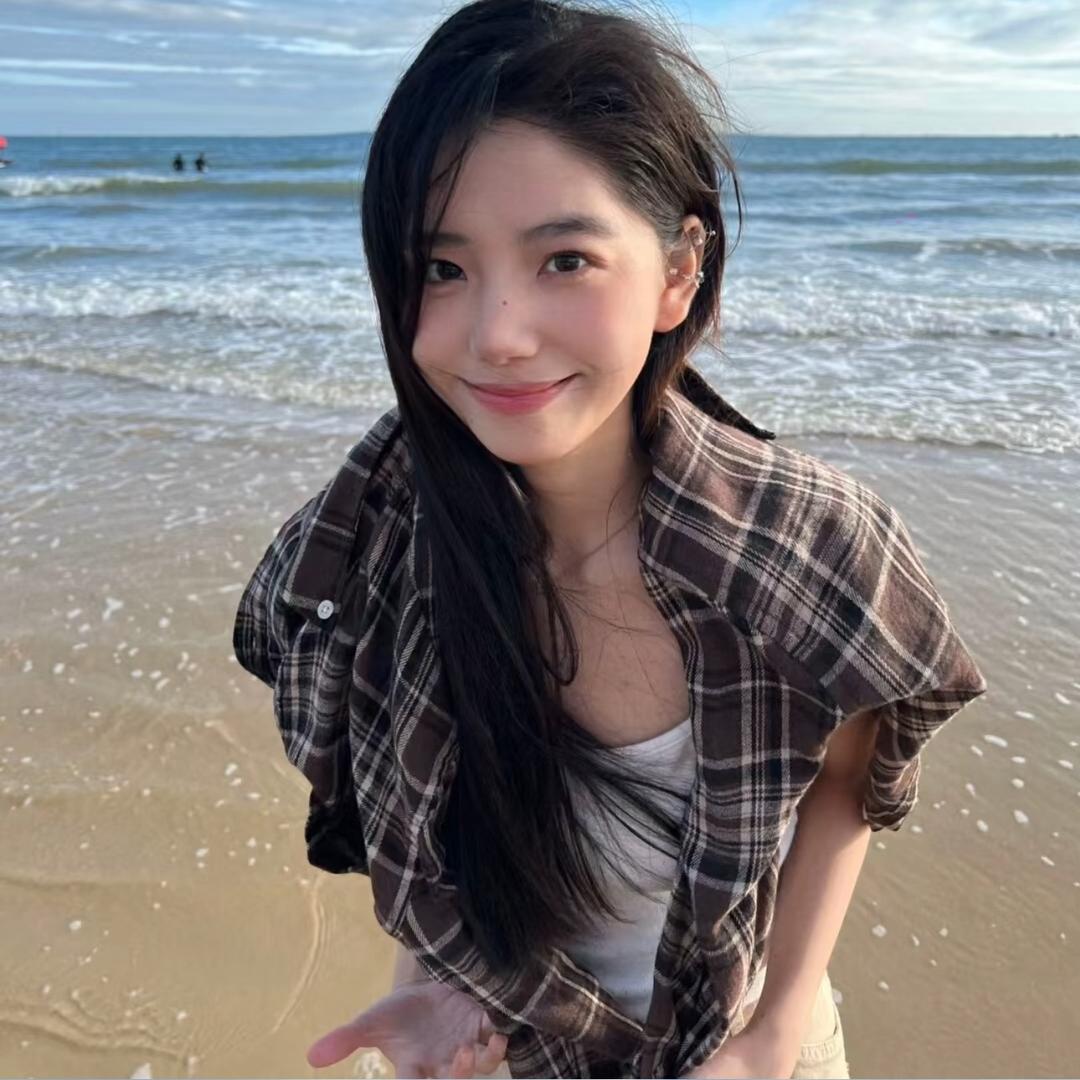 压头发了.