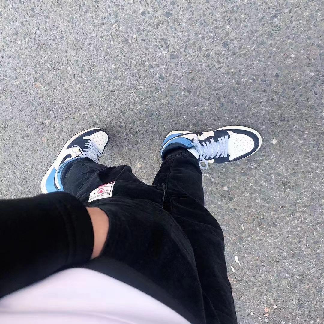 傲然💕