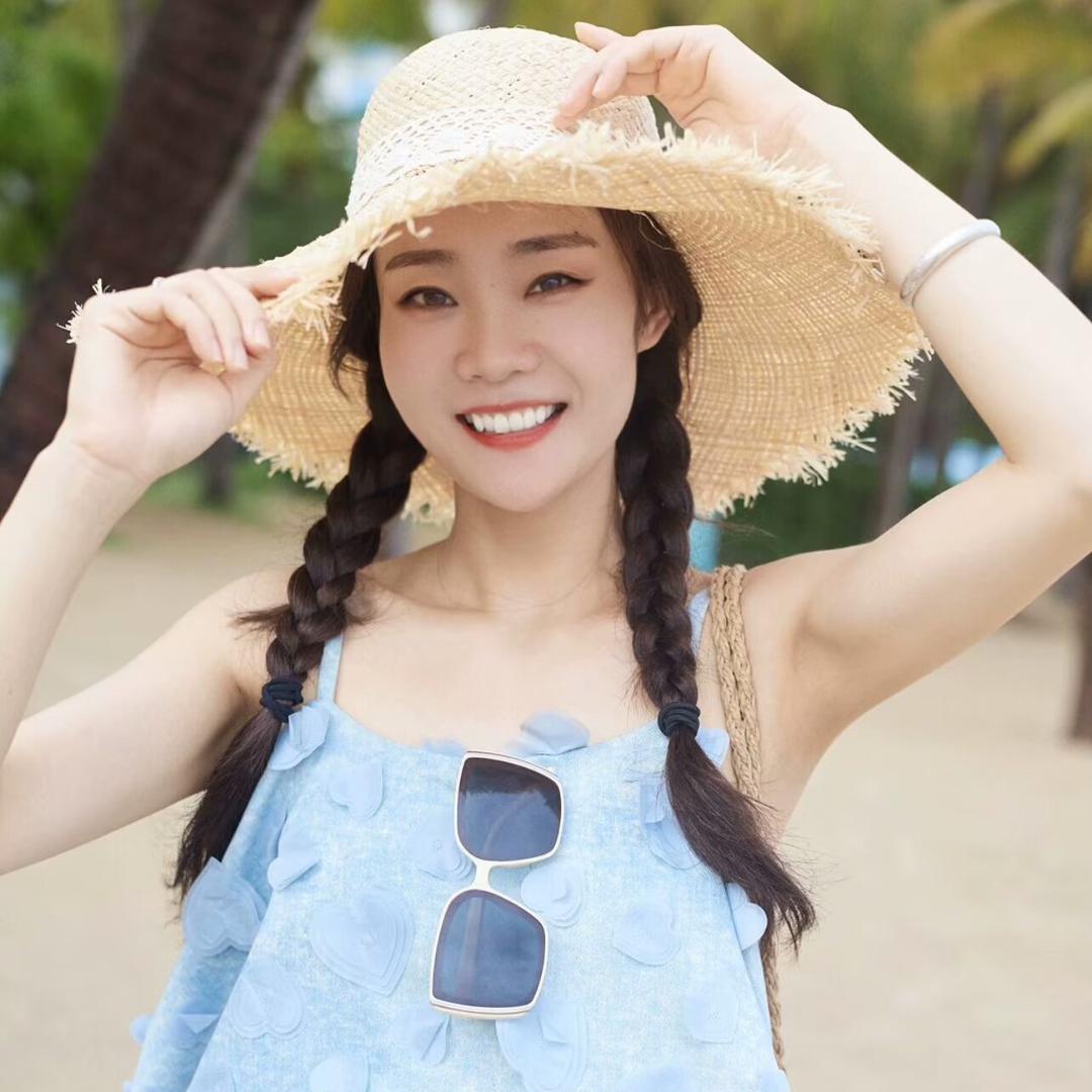 兴平市婷婷弄潮儿服饰店