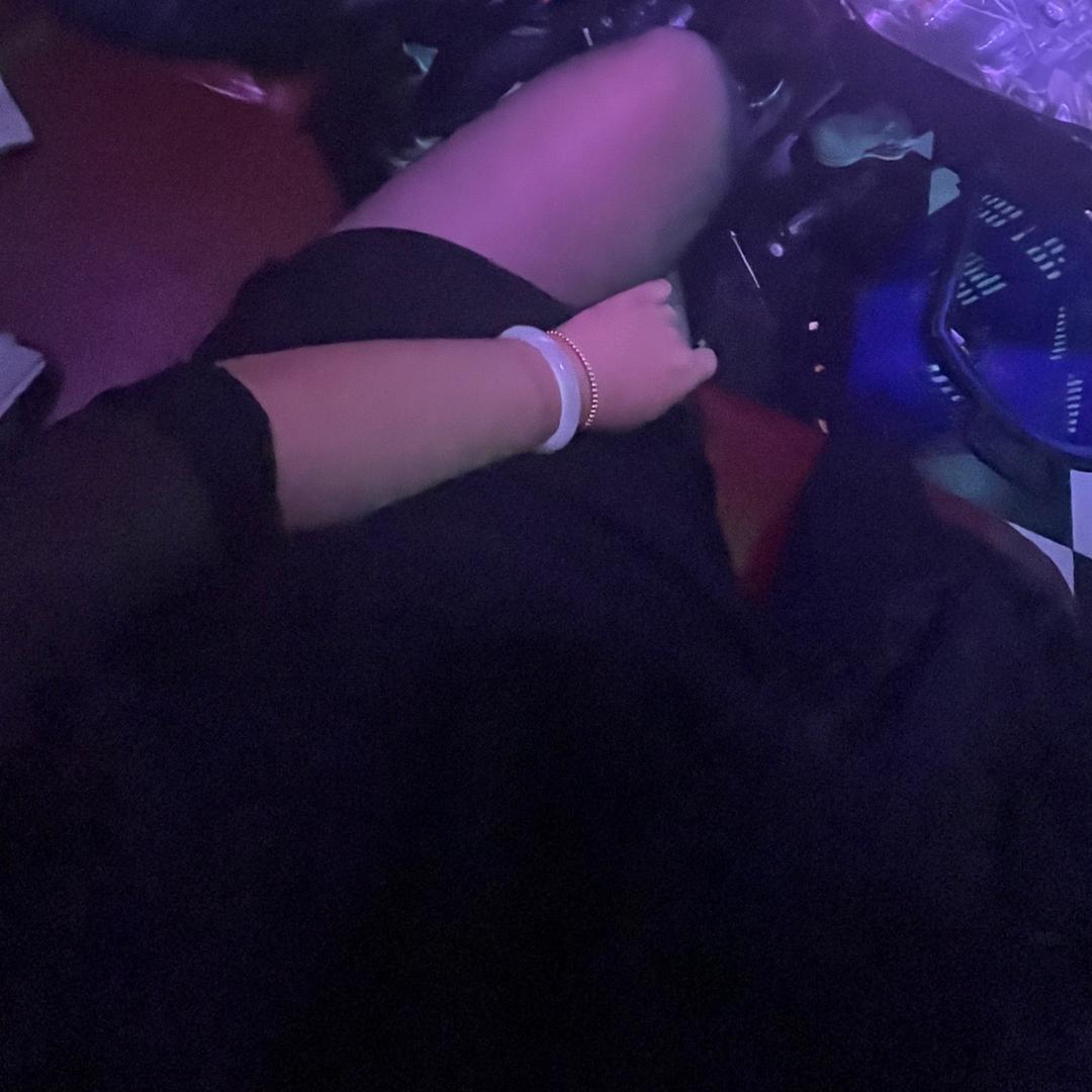晚睡的女人-