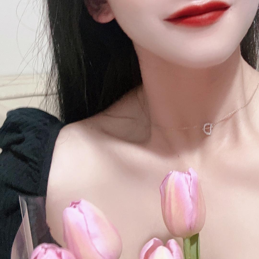 冷艳小姨子不洗澡🛁