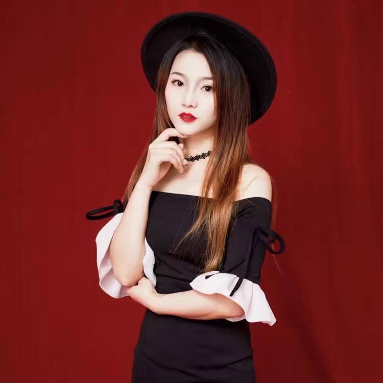 我是小雅 Lily