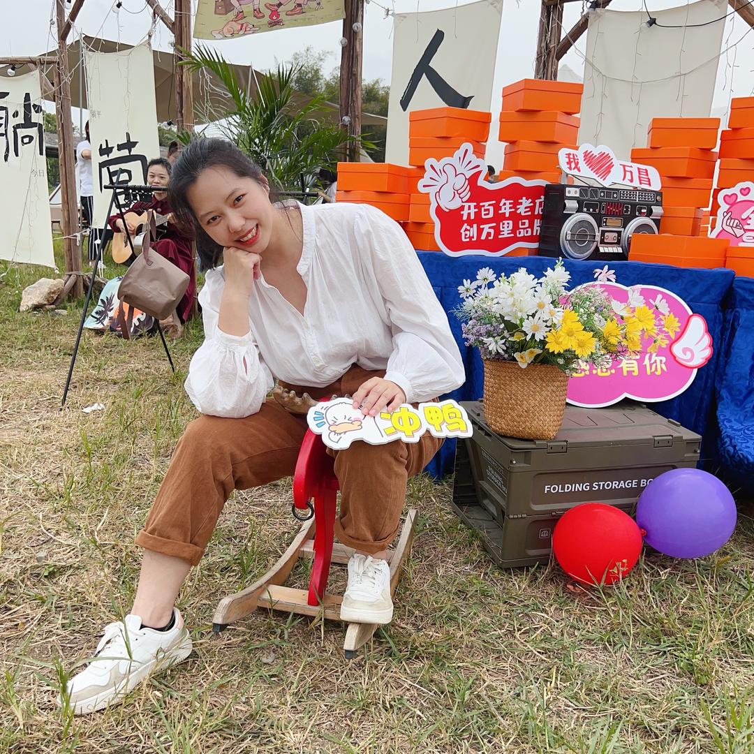 小莉哥