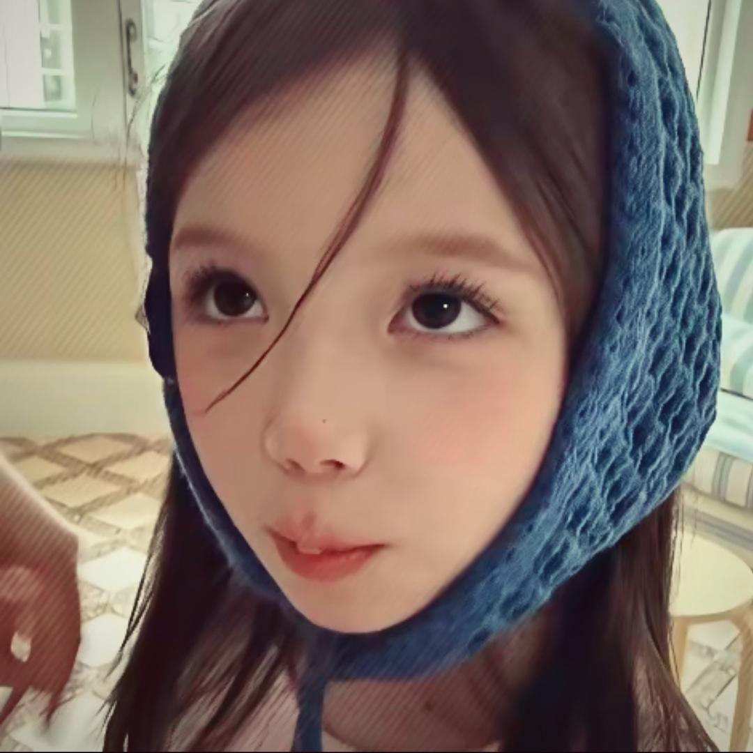 ⭐./: