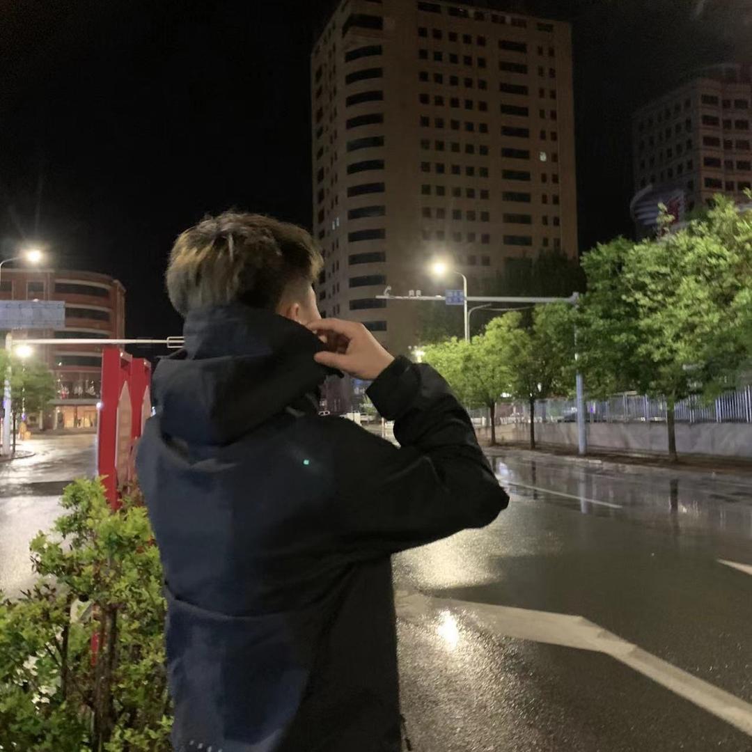 杨了个杨.