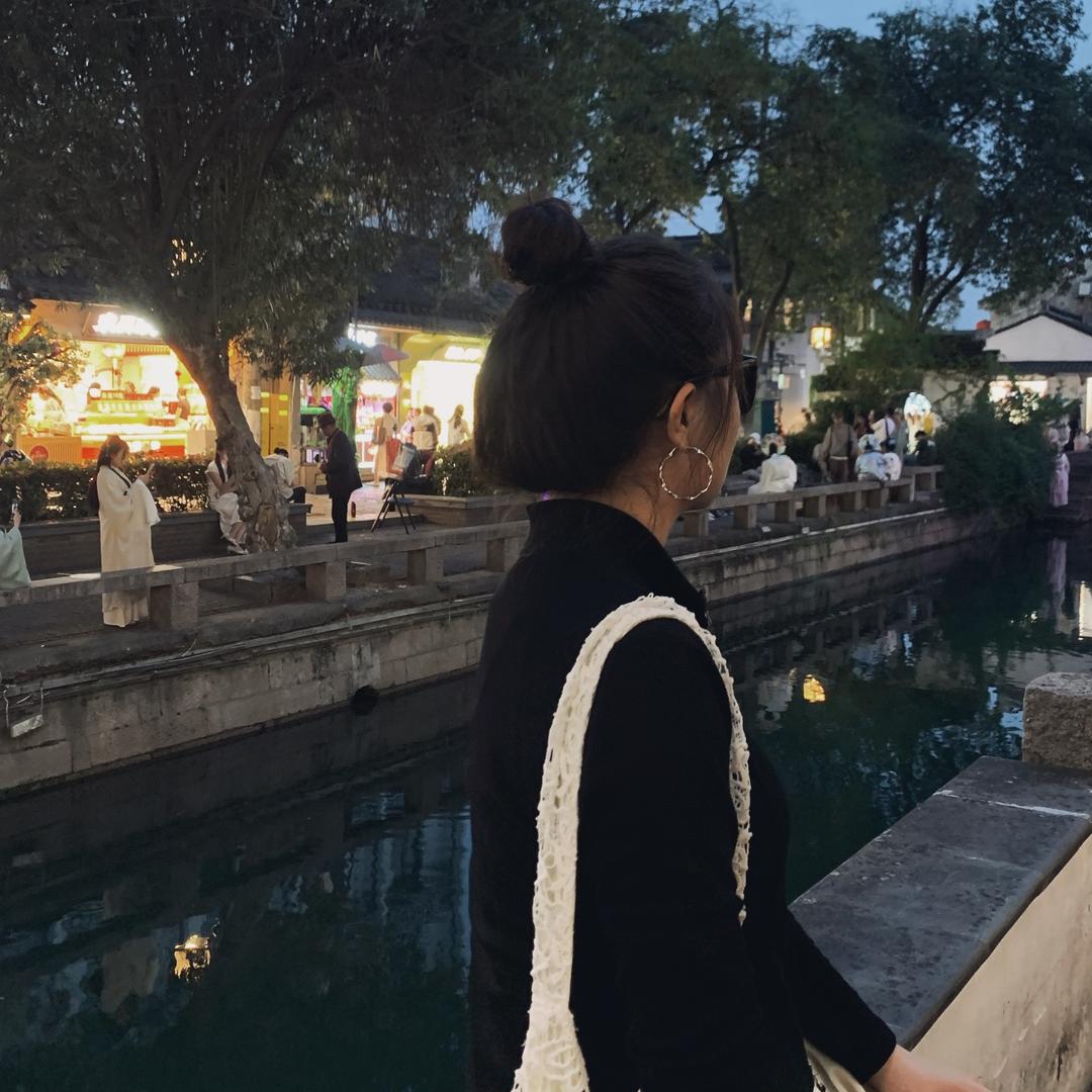 寇、小迪^ ^