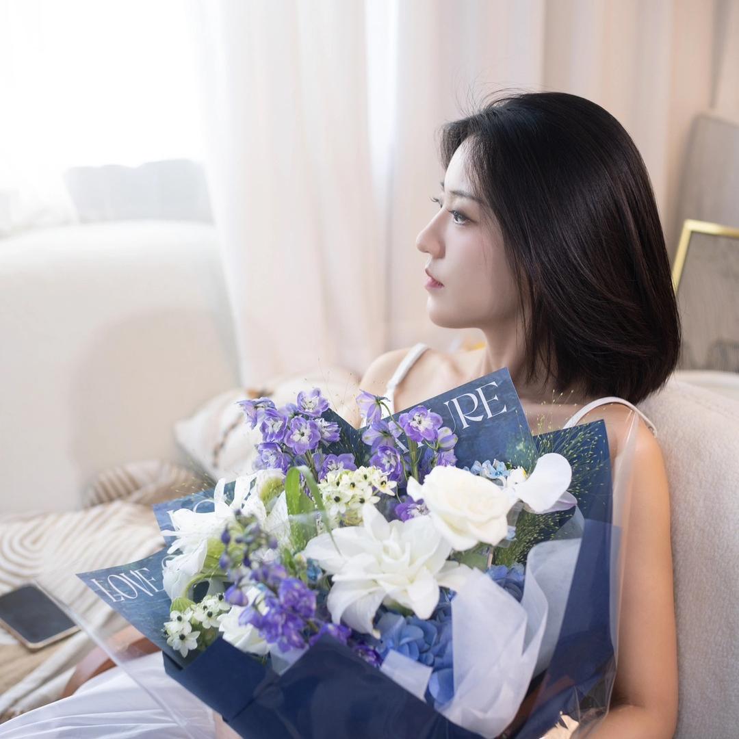 唯树｜花伍花店运营·劳拉