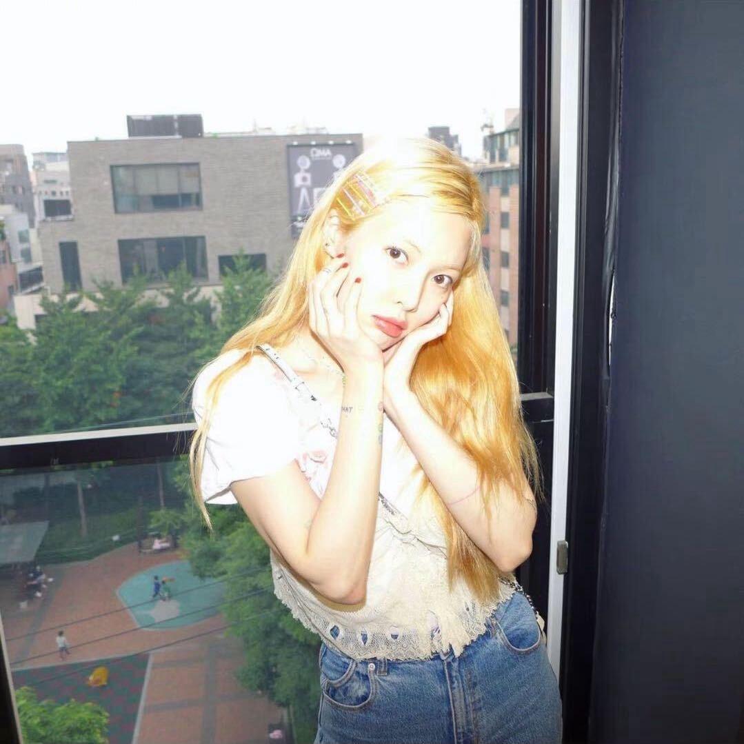 宜城街道金泫雅