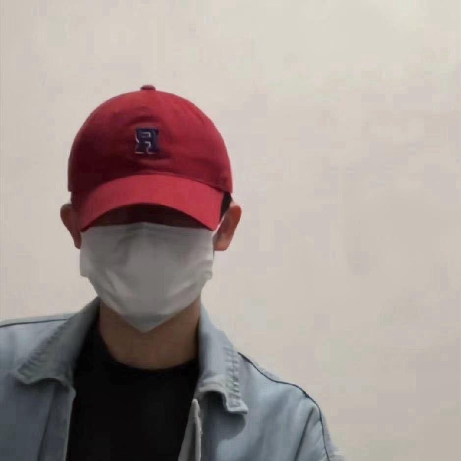 -梁燚