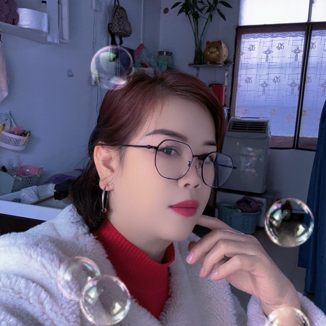 一生孤独广西忻城县大塘镇广场