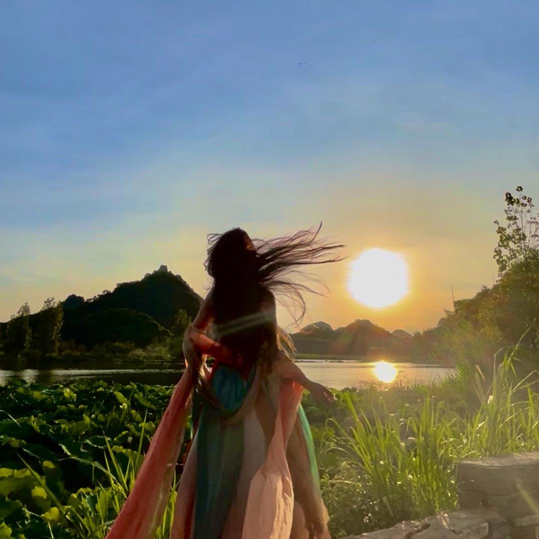 Michelle梅表姐_